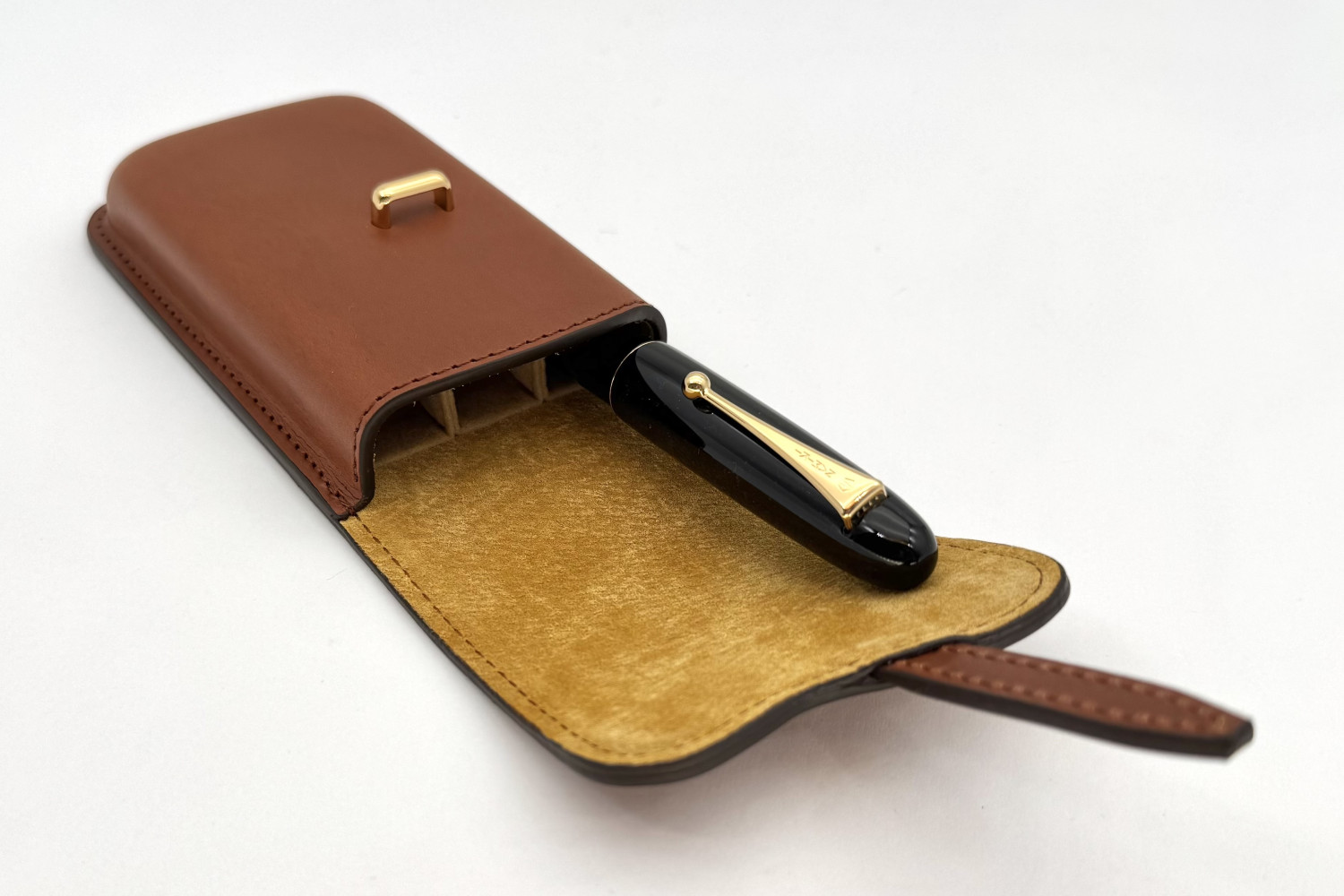 PILOTxSOMÈSLESaddleDesignSeriesBrown3PenCase_H